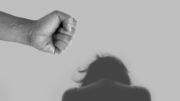 https://www.salarnews.in/public/uploads/images/newsimages/maannewsimage01092025_223829_Abuse.jpg