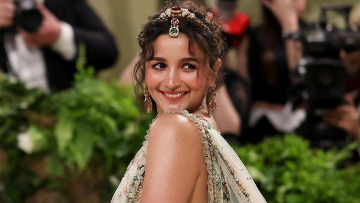 https://www.salarnews.in/public/uploads/images/newsimages/maannewsimage02052025_234221_aliaa.png