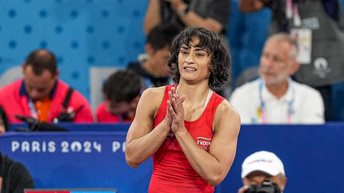 https://www.salarnews.in/public/uploads/images/newsimages/maannewsimage03052026_184127_vinesh-phogat-120019109-16x9_4.webp