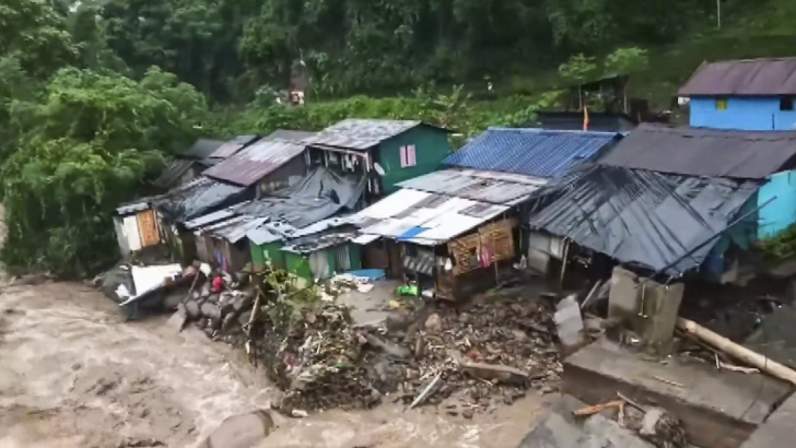 https://www.salarnews.in/public/uploads/images/newsimages/maannewsimage05102025_145747_Darjeeling.png