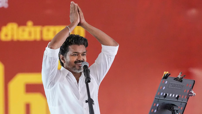 https://www.salarnews.in/public/uploads/images/newsimages/maannewsimage06052026_152915_tvk-vijay-041038408-16x9_2.webp