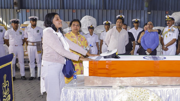 https://www.salarnews.in/public/uploads/images/newsimages/maannewsimage07052025_193112_vic.png