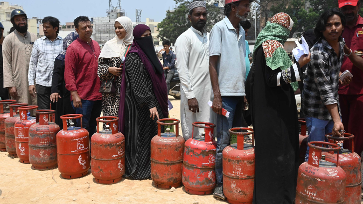 https://www.salarnews.in/public/uploads/images/newsimages/maannewsimage07062026_160258_maannewsimage13032026_212642_Residents.png