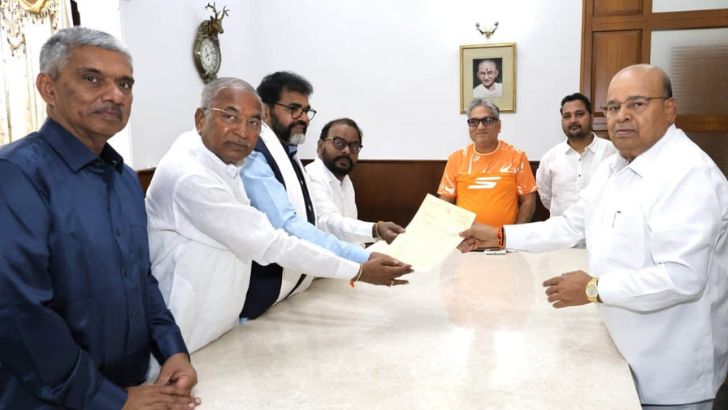 https://www.salarnews.in/public/uploads/images/newsimages/maannewsimage09082026_211524_BJP.jpg