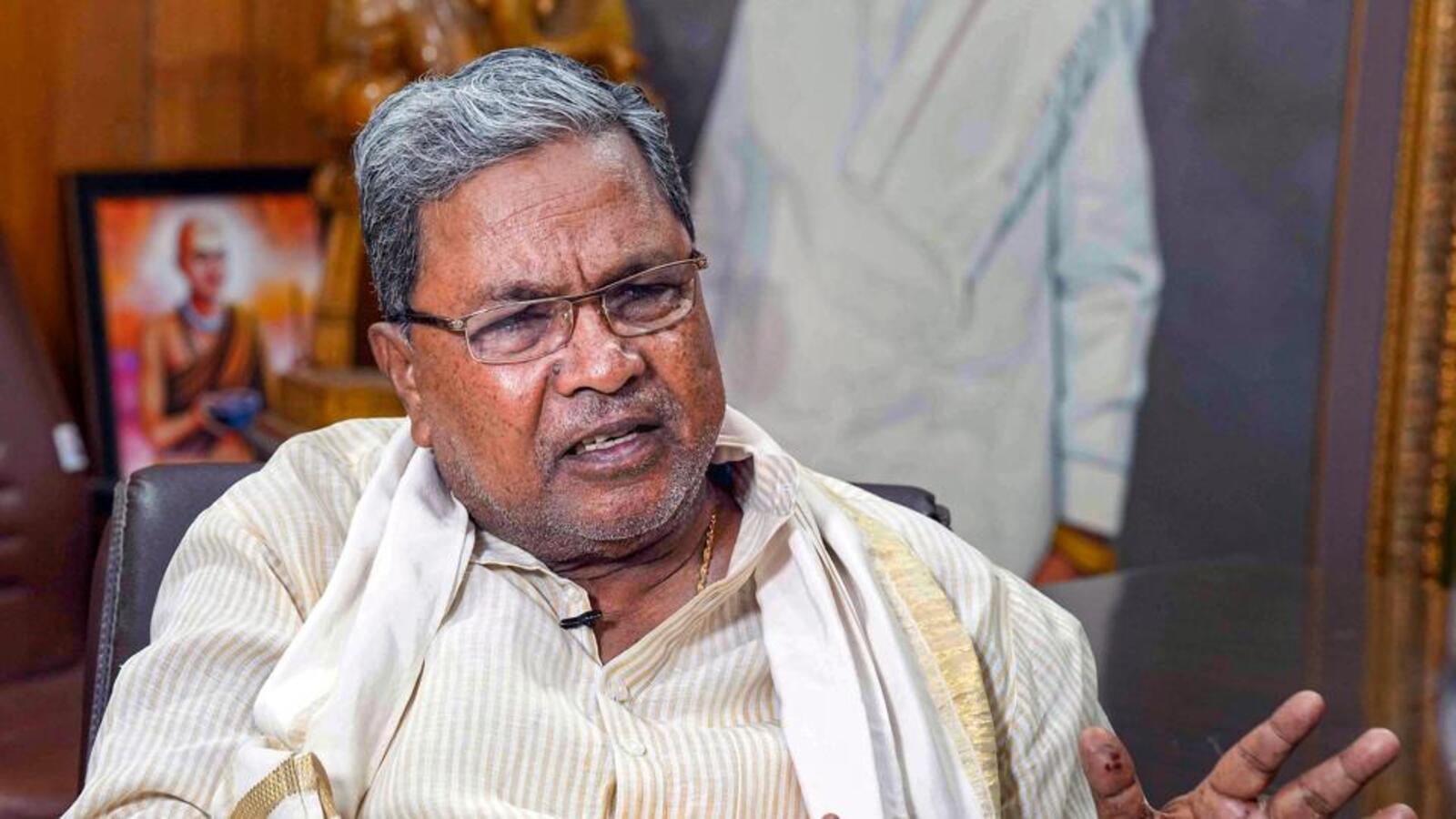 https://www.salarnews.in/public/uploads/images/newsimages/maannewsimage10062026_214332_maannewsimage08122025_152409_Congress-leader-Siddaramaiah---PTI-_1682880953190.webp