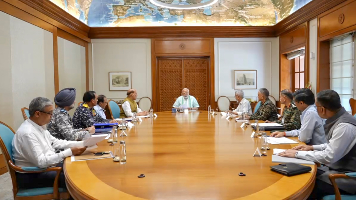 https://www.salarnews.in/public/uploads/images/newsimages/maannewsimage11052025_183741_meet.png