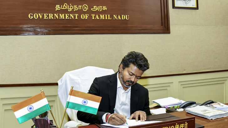 https://www.salarnews.in/public/uploads/images/newsimages/maannewsimage11052026_032614_Vijay.png