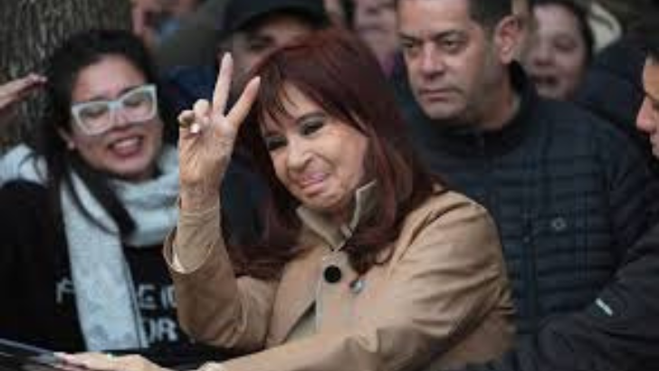 https://www.salarnews.in/public/uploads/images/newsimages/maannewsimage11062025_170208_Cristina.png