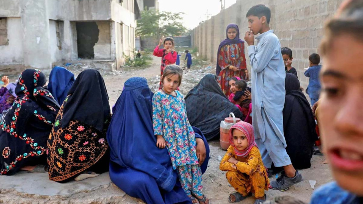 https://www.salarnews.in/public/uploads/images/newsimages/maannewsimage11062025_184951_afghanis.png