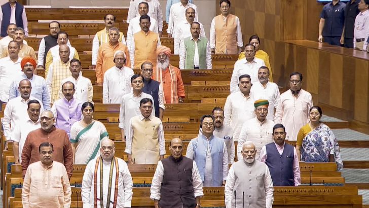 https://www.salarnews.in/public/uploads/images/newsimages/maannewsimage13082026_160814_Parliament.jpg