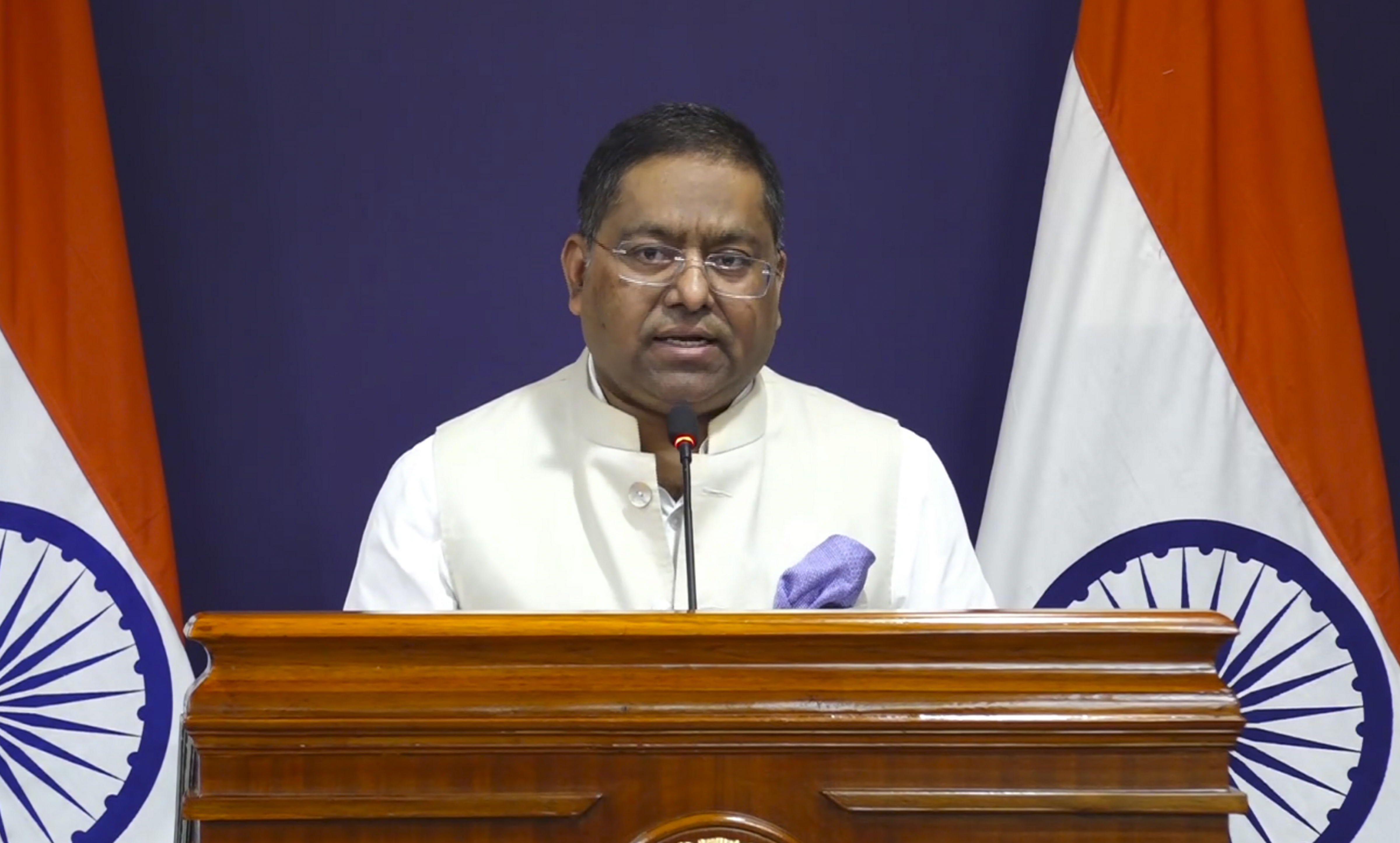 https://www.salarnews.in/public/uploads/images/newsimages/maannewsimage14082025_222510_PTI08_14_2025_000273B.jpg