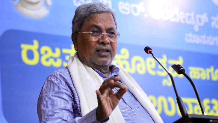 https://www.salarnews.in/public/uploads/images/newsimages/maannewsimage18102025_230956_Sanatanis.png