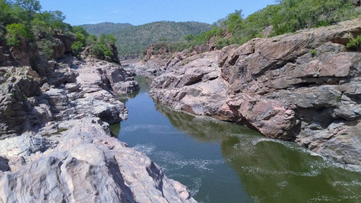https://www.salarnews.in/public/uploads/images/newsimages/maannewsimage19082026_220406_Mekedatu.jpg