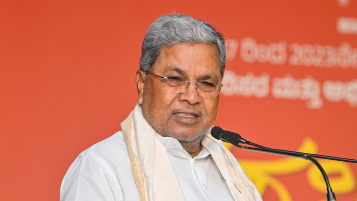 https://www.salarnews.in/public/uploads/images/newsimages/maannewsimage20092025_193936_Siddaramaiah.png