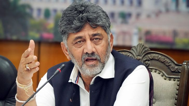 https://www.salarnews.in/public/uploads/images/newsimages/maannewsimage22102026_164114_Shivakumar.jpg