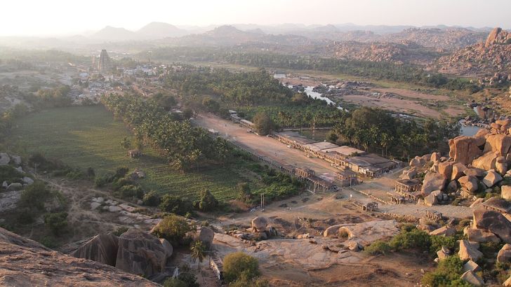 https://www.salarnews.in/public/uploads/images/newsimages/maannewsimage23062026_213438_Hampi.jpg