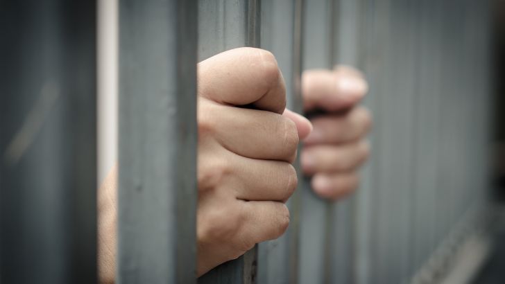 https://www.salarnews.in/public/uploads/images/newsimages/maannewsimage23082026_214515_police.jpg