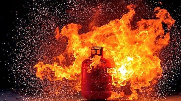 https://www.salarnews.in/public/uploads/images/newsimages/maannewsimage24102026_213727_gas.jpg