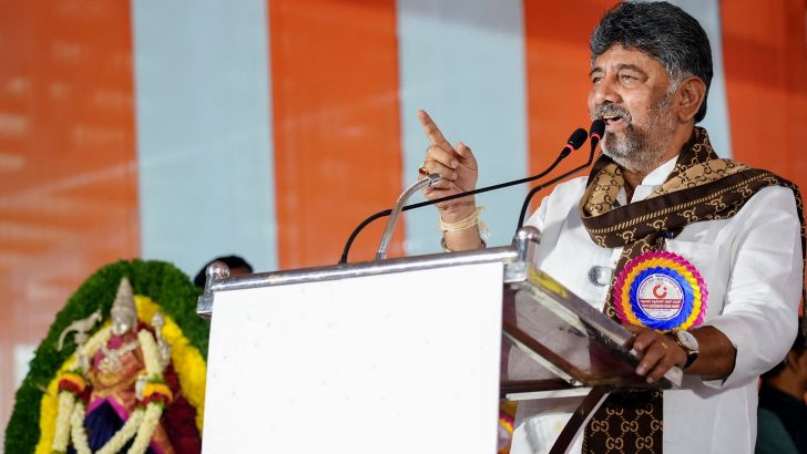 https://www.salarnews.in/public/uploads/images/newsimages/maannewsimage25082026_212236_DKS.jpg