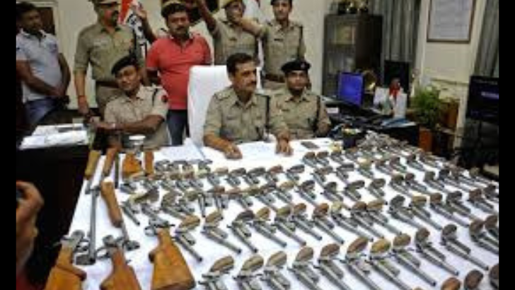 https://www.salarnews.in/public/uploads/images/newsimages/maannewsimage29052025_192242_guns.png